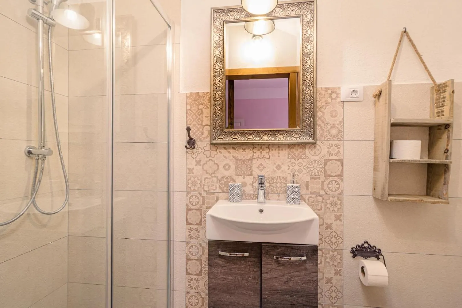 Villa Rajana For 14 Persons With Kids Playground & Pool Heating In Central Istria Svetvincenat